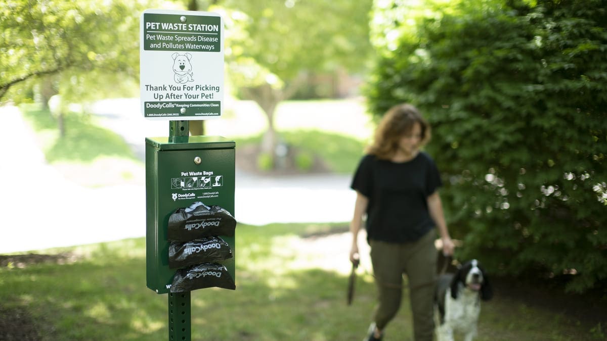 Community pet waste pickup station